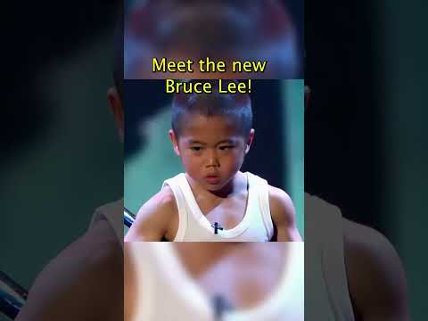 Meet the new Bruce Lee!🥷🏼 #littlebigshots #talentshow #brucelee #karate