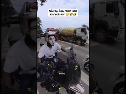 Cewek bawa motor sport sampai ga tahan tawa jadinya #shorts
