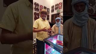 VISITE DU STAND D'EXPOSITION DE MON AMI AG ABOUBACRINE SIDI AMAR, EXCELLENT ARTISAN TOUAREG DU MALI