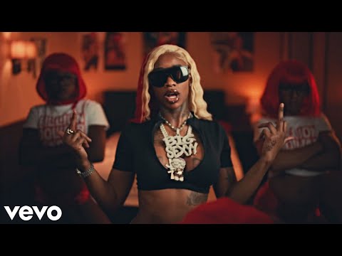 Sexyy Red ft. JT - B*tch With Confidence (Official Video)