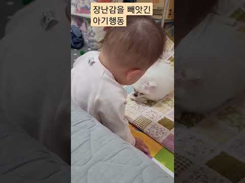 {34만뷰?}어쩔줄 모르는 손가락ㅋ #육아일상 #육아브이로그 #cute #baby #shortvideo #shorts