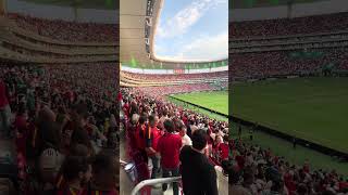 Arbitro no pites el final del partido que se acaba. El mundial en Guadalajara  España ve Uruguay