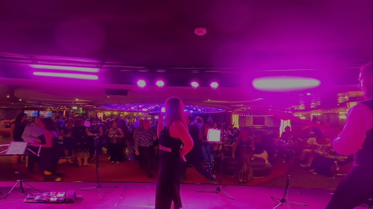 EYELIGHTS PARTY BAND