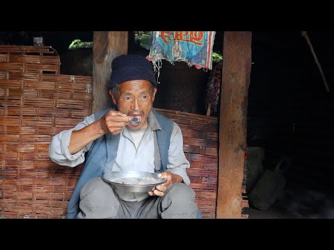 a village family cooking & eating beans meat mix food || Village food || @nepalivillagekitchen