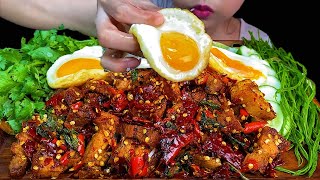 Eating Spicy Food||Spicy Fried Crispy Pork Belly And Fried Egg