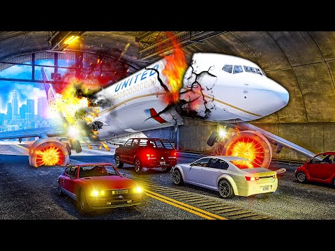 Airplane CRASHES into TUNNEL in GTA 5!