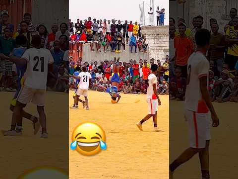 FUNNY FOOTBALL SKILLS 🤣