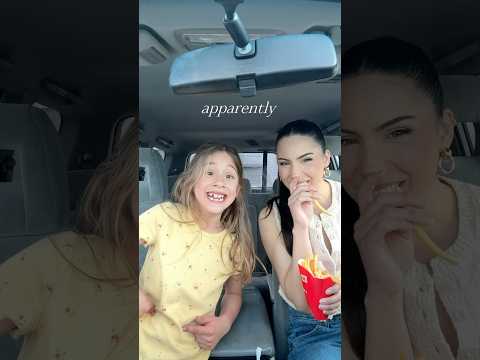 Kids at her ScHoOl CoMpArE LUNCHES?! 👀 #shorts #momlife #vlog
