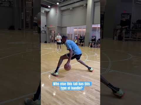 Kevin Durants Bag is Next Level