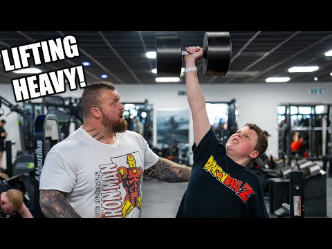 11yr Old Lifting HUGE Weights On Chest / Shoulders!!! ft. Eddie Hall