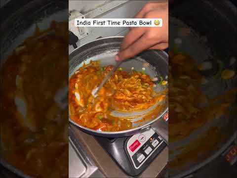 India First Time Pasta Bowl ? Pasta के साथ Bowl भी खा जाओ? #streetfood #viralshort #trending #shorts