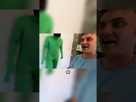 Bermain petak umpet tapi harus berbaur dengan warna