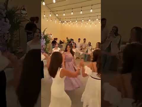 رقص صبايا مع لينوو 💃💜🔥#لاناولين #لانا_محمد #shorts#youtubeshorts#shorts