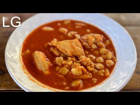 Sopa de Garbanzos con Pollo  en Chilito Rojo