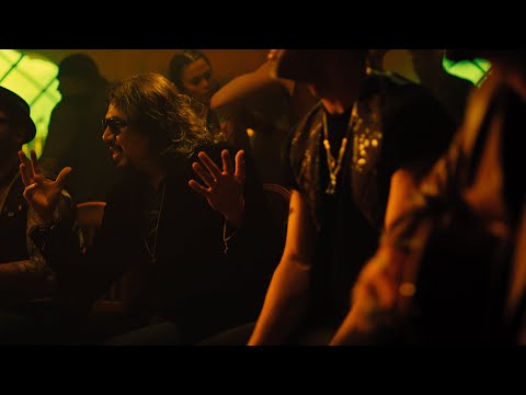 Los Temerarios - En La Madrugada Se Fue (Video Oficial)