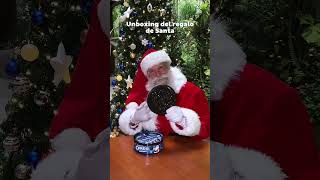 Nada más mágico que Santa haciendo ASMR de nuestra lata edición especial de Navidad 🤍