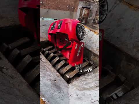 ¡Papá, ese es mi coche! 🚗😢