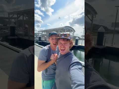 Houseboat life is the best!!￼