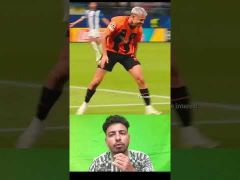 ফুটবলার হয়ে ফুটবলারকে সম্মান দিলো #shorts #football #viralvideo #viralshorts #trendingshorts
