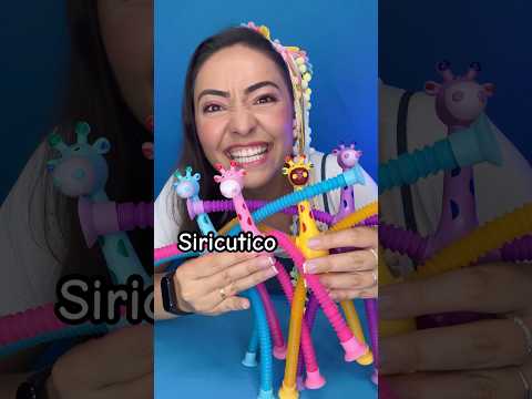Siricutico com girafas coloridas. #educaçãoinfantil #brinquedos #musicainfantil
