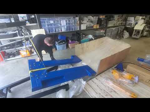 XK M6200 Single Post Lift Portable 220 VOLT - lift capacity 6200lbs Part 2 Unpacking