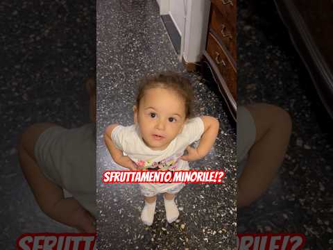 Sfruttamento minorile😂❤️ #dailyshorts #familyvlog #baby