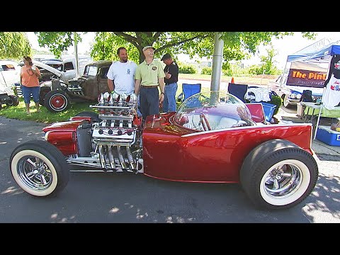 Ed Roth "Beatnik Bandit" Bubbletop Tribute Car