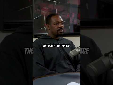 Jon Jones believes both Pereira and Aspinall is stylistically same fight😳🔥