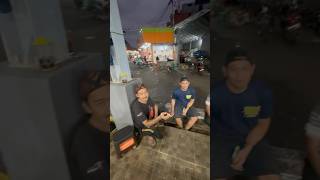 Suruh dagang malah pada ngobrol