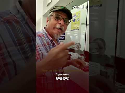 "Se las cobra" a Telcel: cliente molesto paga 800 pesos con monedas de baja denominación