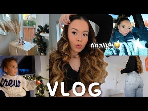 VLOG: Exciting news!! decorating for christmas, running errands + viral sweatpant jeans + more!