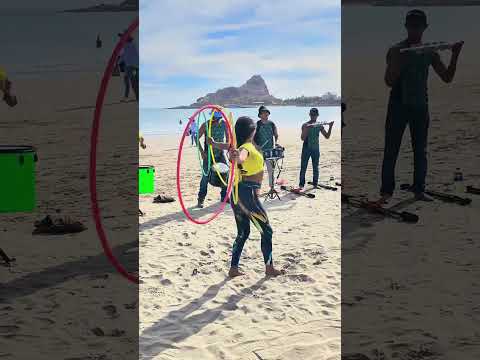 Talento hay de sobra en la playa! 😮👏🎵🔥...