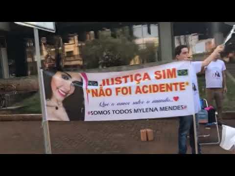 Família de Mylena Mendes pede Justiça durante manifestação  na frente do Fórum de Campo Mourão