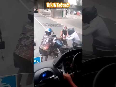 Aksi Heroik Sopir Bus Gagalkan Pembegalan