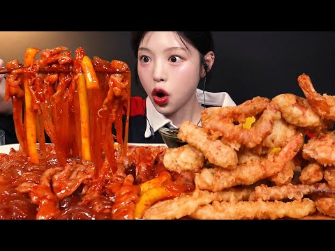 SUB)매운 국물 닭발에 산더미 튀김 먹방! 당면 잔뜩 넣어먹기 꿀조합 리얼사운드 Spicy Chicken Feet & Fried Squid Mukbang Asmr