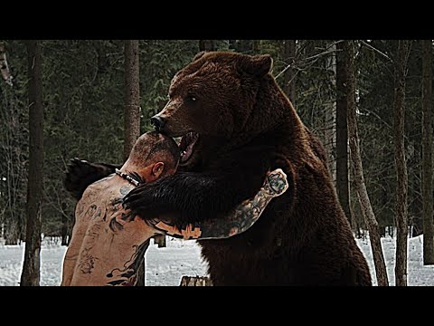 Impressionante! Homem Russo Lutando Corpo a Corpo com Urso!