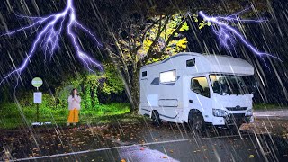 【雨の車中泊】大雨に黒雲に光る稲妻⚡️｜雨音に癒される夜｜総集編