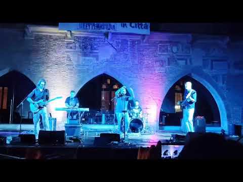 Charlie Brown - Coldplay tribute band