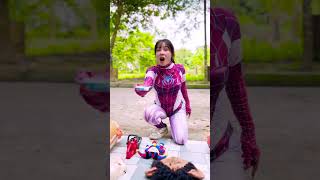 Alpha Hero uses WEAPON to destroy Chucky and falls into Bad Guy's trap #short#spiderman #alphahero