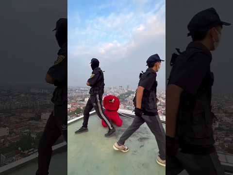 Money Heist Vs Police || 123.0 #parkour #bubblesgangz #moneyheist #police #badguys #shorts
