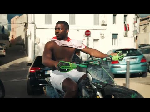 ISS - Soleil plein ( Clip Officiel )