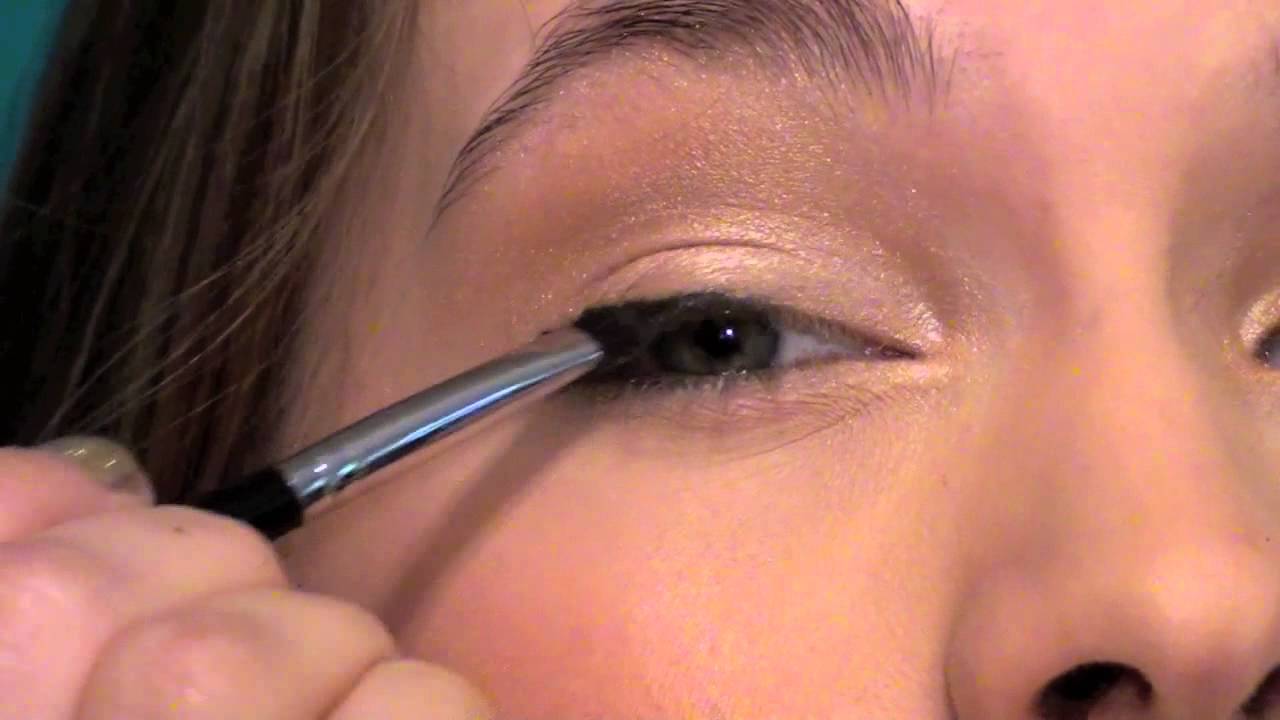 Surprise Pretty Everyday Makeup Tutorial