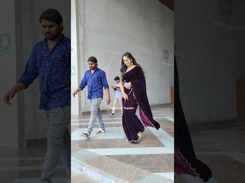 కంగారుగా వెళుతున్న హీరోయిన్ తేజస్విని గౌడ #tejaswinigowda #tejuamar #amardeepwife