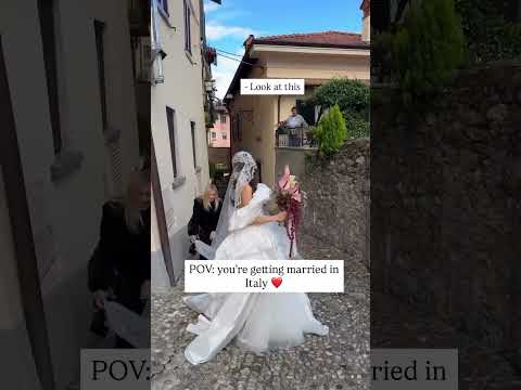 ITALY STREET PHOTO RUINED? ๐คฃ #ItalyWedding #BridalMoment #UnexpectedGuests #WeddingPhotography