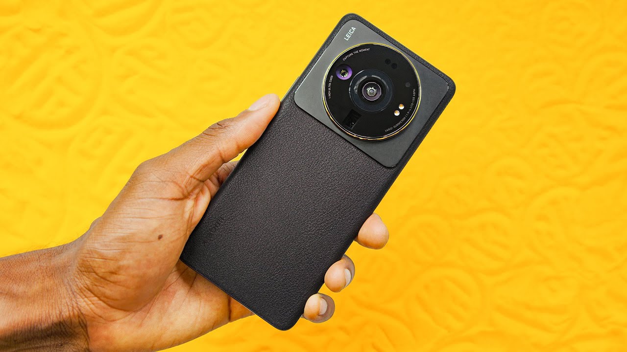 The World’s Largest Smartphone Camera!?