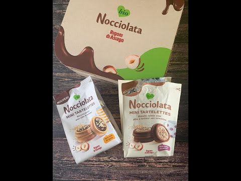 Unboxing Nocciolata avec des biscuits juste DELICIEUX ! 🤤