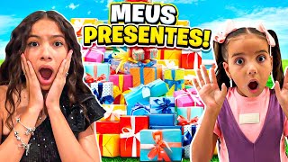 ABRINDO TODOS OS MEUS PRESENTES DE 15 ANOS | Família Julinha e Manu