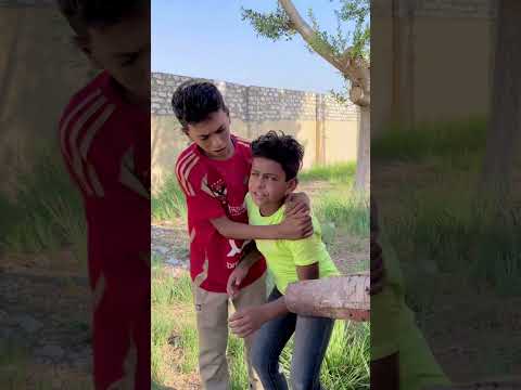 عبده فعل شئ غريب مع مصطفي