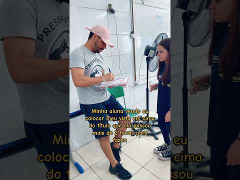 2 horas para fazer um tÃtulo! 🤡 #shortsvideoviral #influencer #memesvideo #viral #comédia #educação