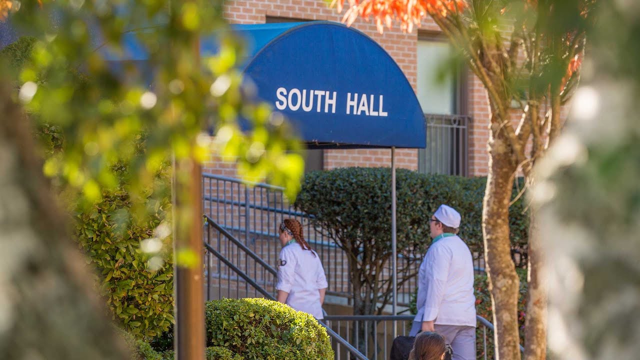 Residence Hall 360 view: South Hall thumbnail
